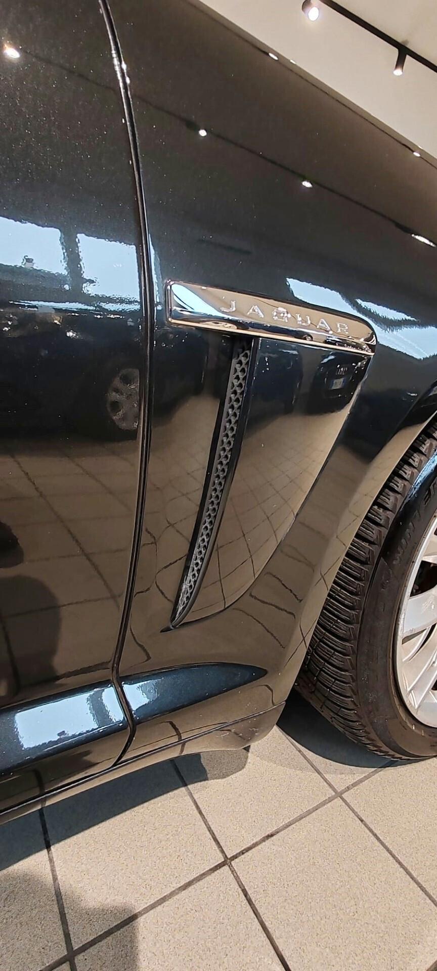 Jaguar XF Sportbrake 2.2 D Business Edition