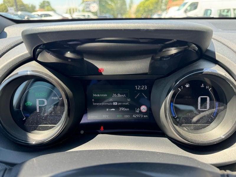 Toyota Yaris Hybrid Style MY22