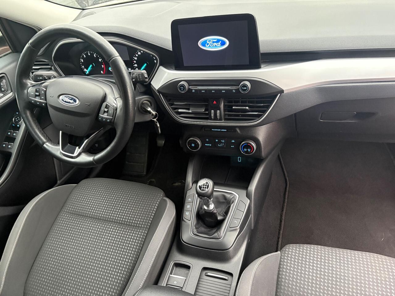 Ford Focus s.w. t.d.c.i. p.a.r.i.-a.l-.n.u.o.v.o.
