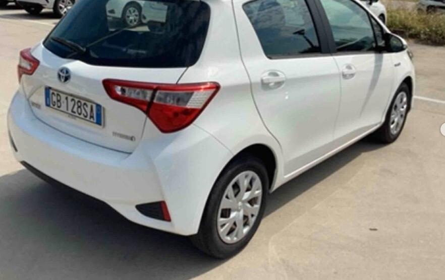 Toyota Yaris 1.5 Hybrid 5 porte Business