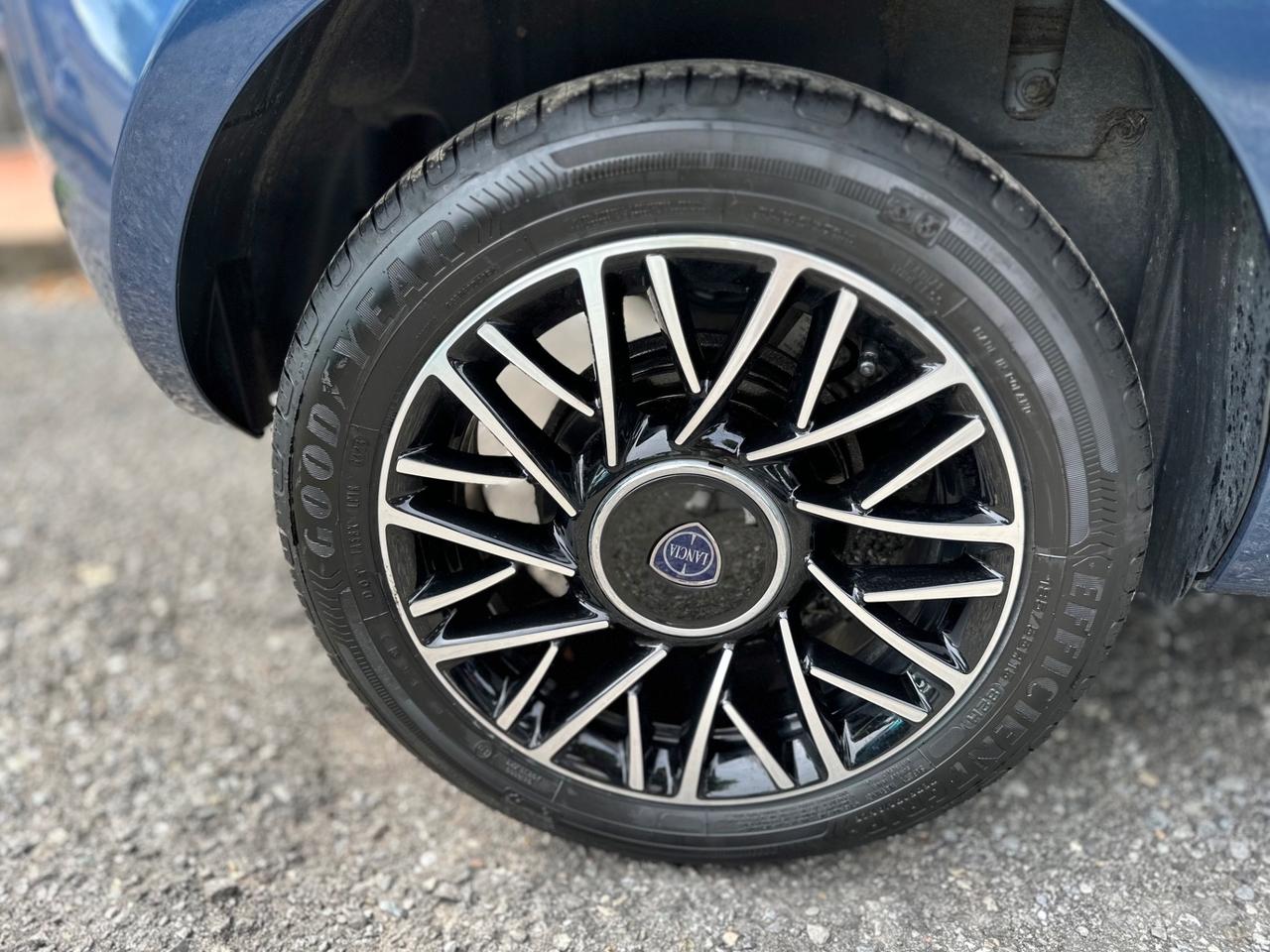 Lancia Ypsilon Hybrid Platino PREZZO REALE