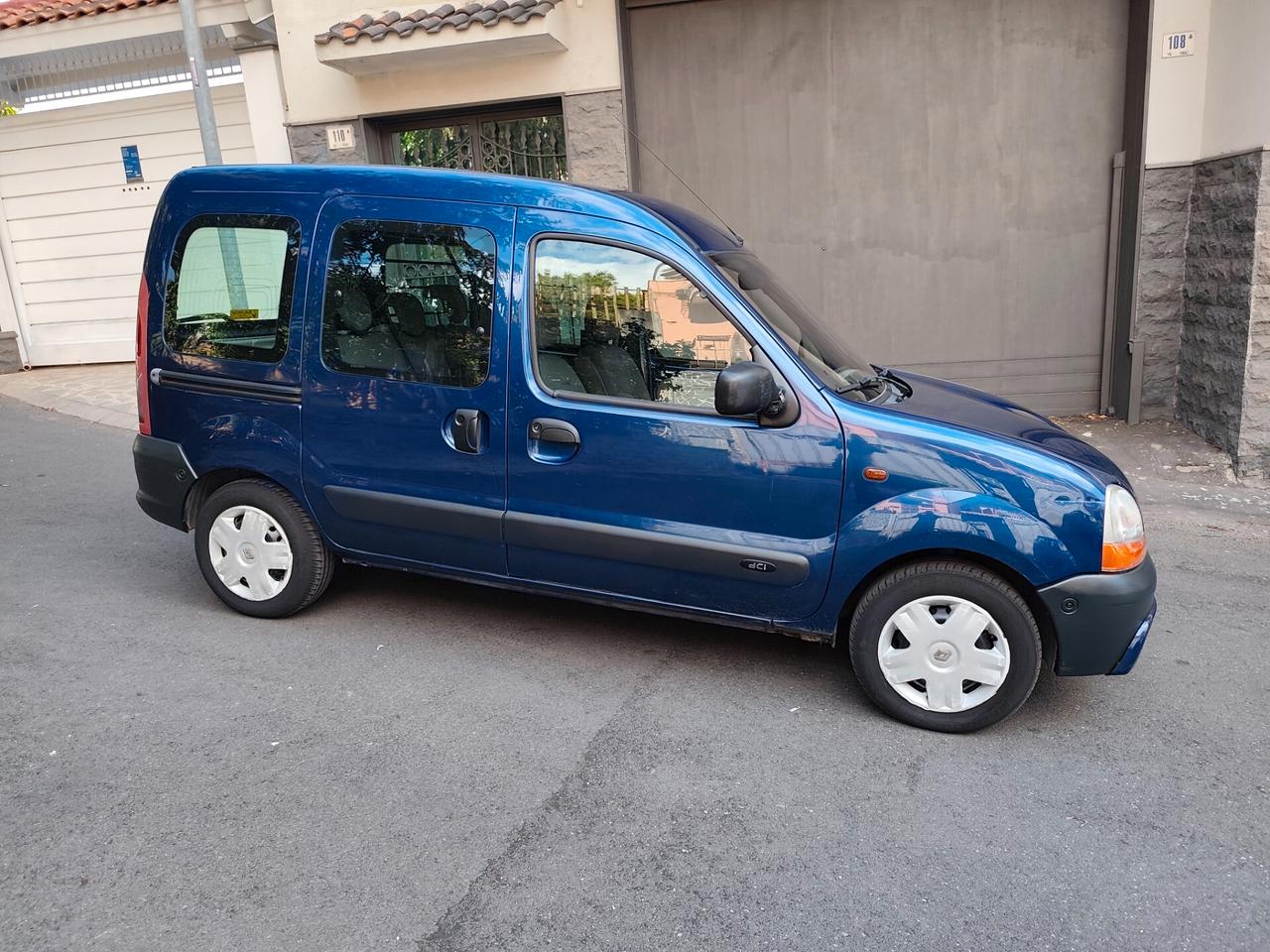 Renault Kangoo 1.5 dCi 82cv Leggi