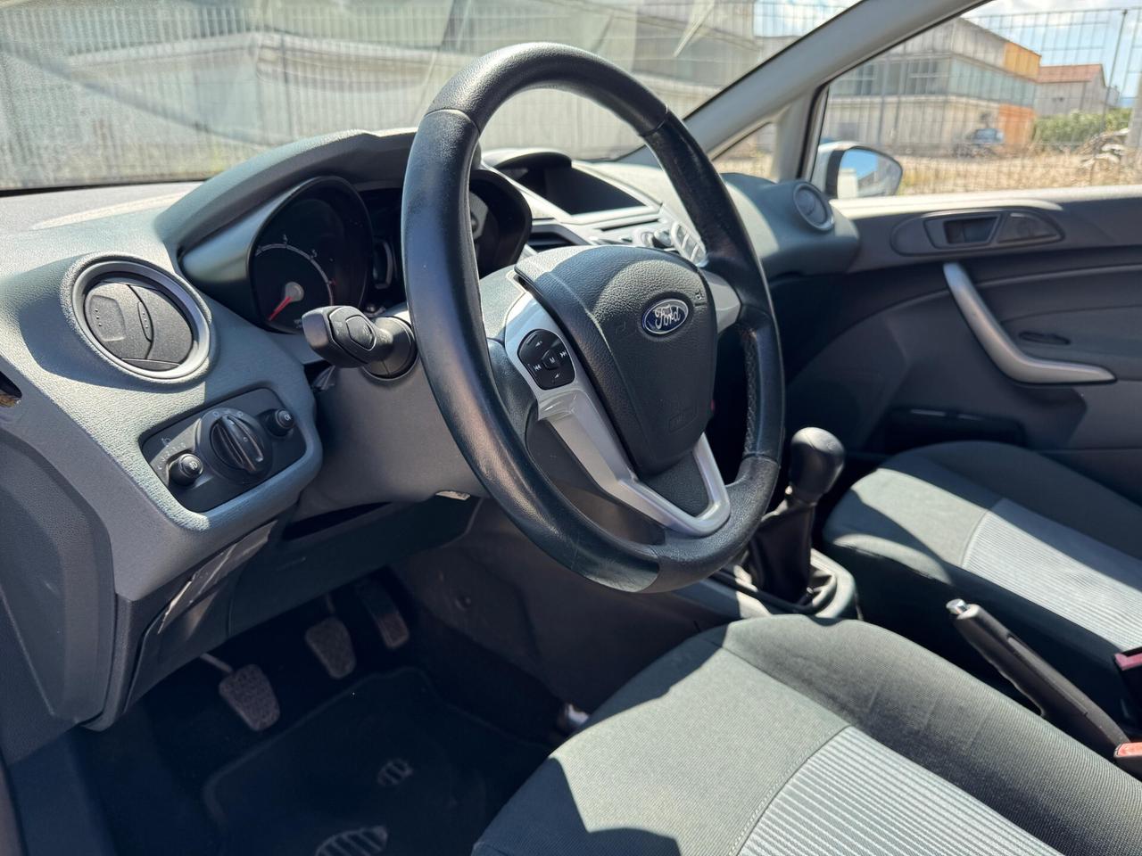 Ford Fiesta 1.4 Bz.- GPL 5p GARANZIA 12 m