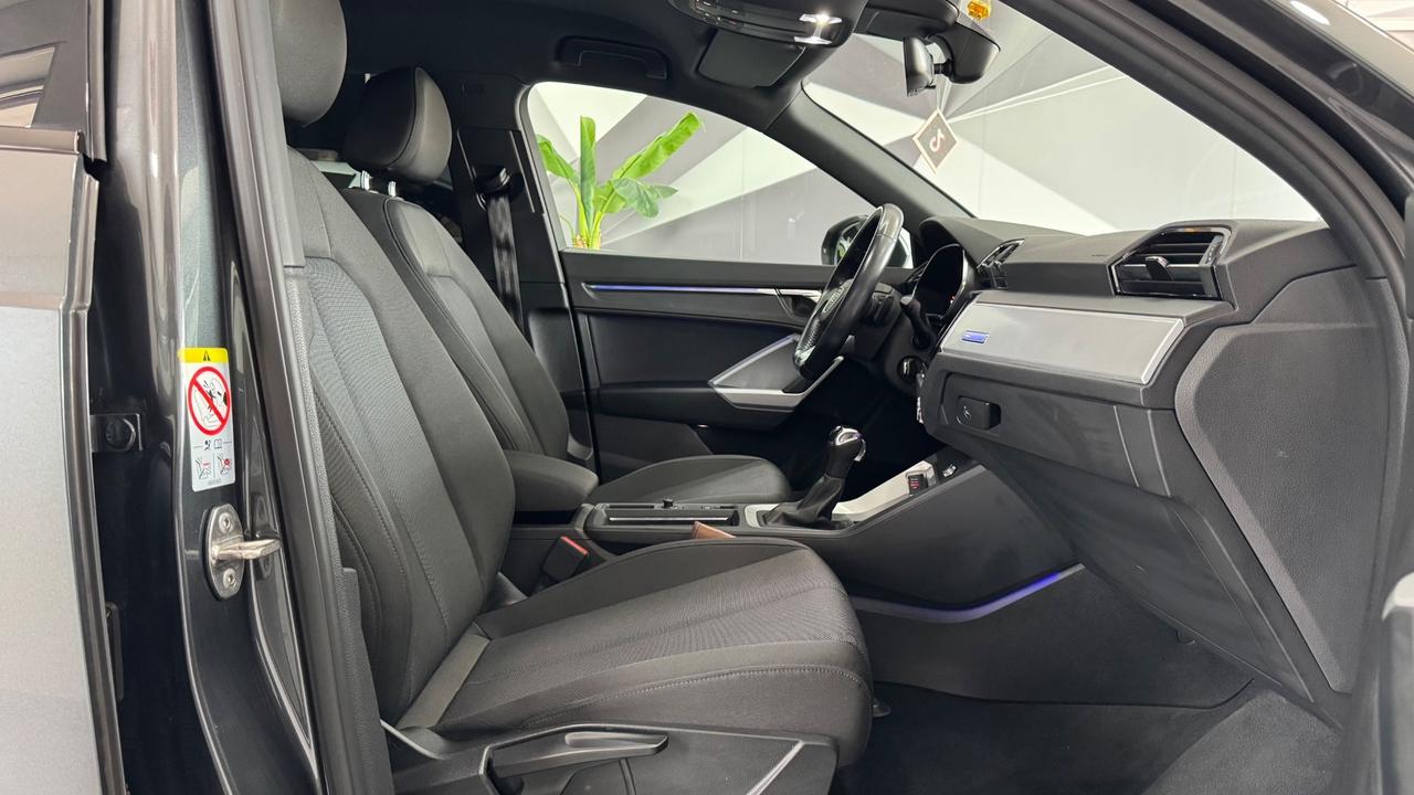 Audi Q3 35 TDI S tronic line edition-2020