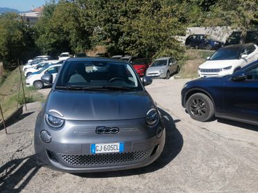 Fiat 500 E 42 kWh ICON +