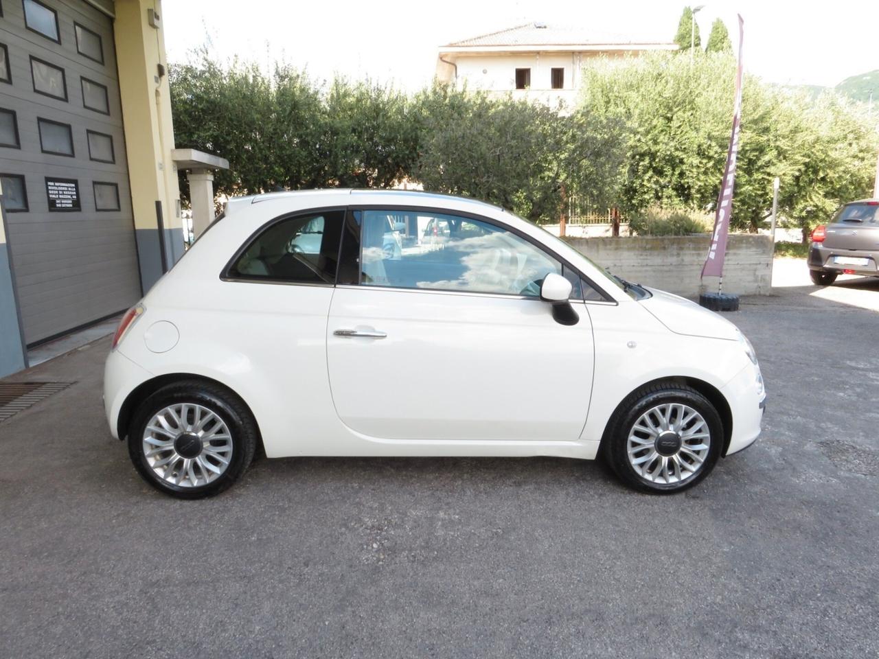 Fiat 500 1.2 Lounge 69cv E6. bluetooth/fendinebbia/tetto panorama