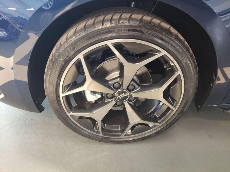 Audi A1 A1 Sportback 30 1.0 tfsi Identity Black 116cv s-tronic