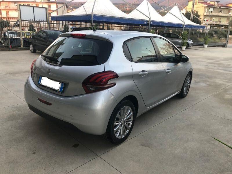 Peugeot 208BlueHDi 75cv anno 2017