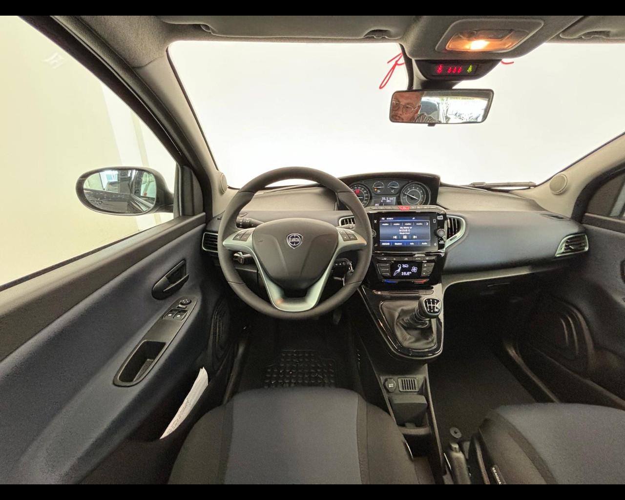 LANCIA Ypsilon III 2021 - Ypsilon 1.0 firefly hybrid Platino s&s 70cv