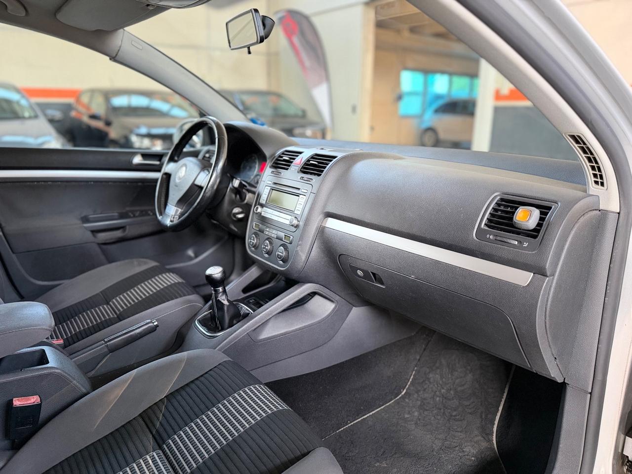 Volkswagen Golf 1.6 5p. Comfortline BiFuel GPL NEOPATENTATI