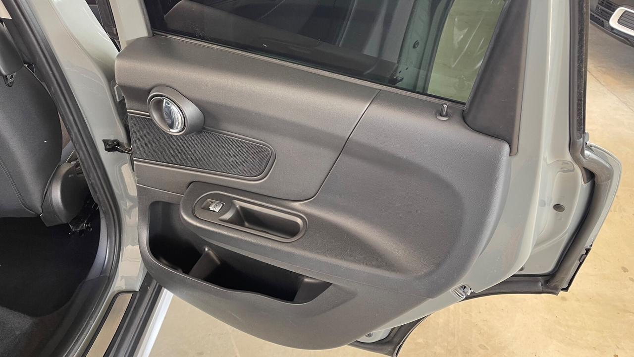 Mini Cooper Countryman 1.5 One D Essential