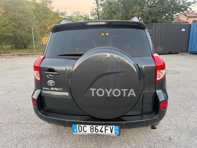 TOYOTA RAV 4 MY23 RAV4 2.2 D-4D 177 CV Luxury
