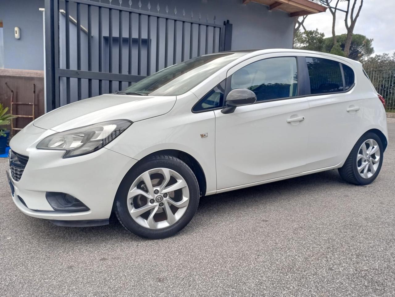 Opel Corsa 1.4 90CV GPL Tech 5 porte b-Color