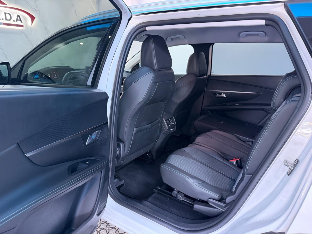 Peugeot 5008 BlueHDi 130 S&S EAT8 GT