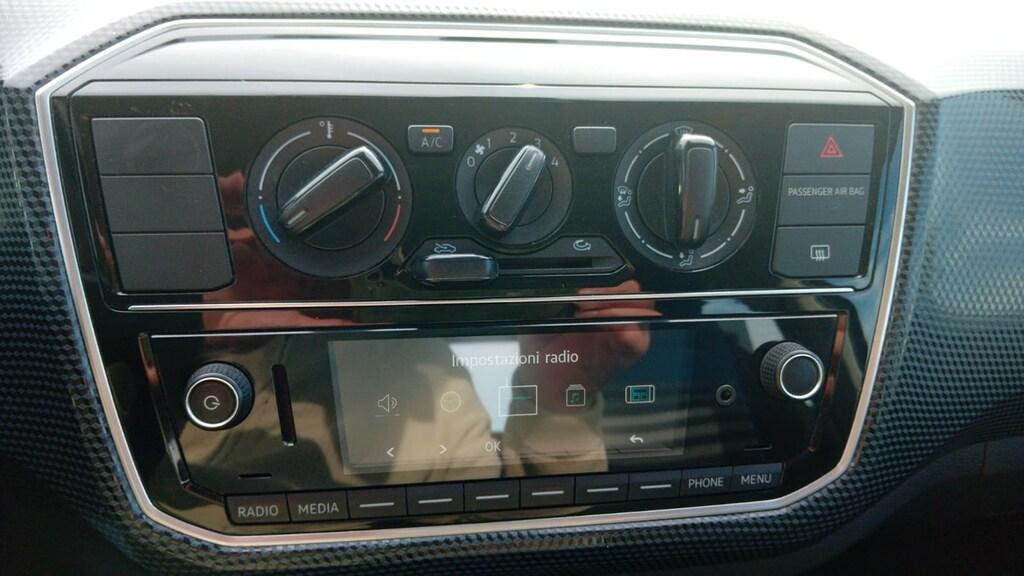 Volkswagen up! 1.0 Move !