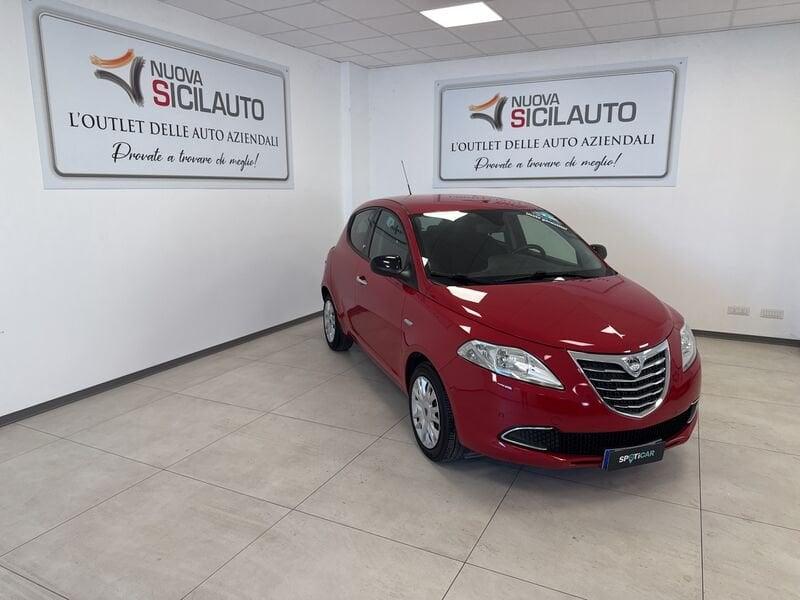 Lancia Ypsilon III 2011 1.2 8v Gold 69cv