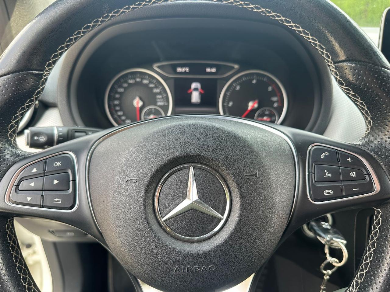 Mercedes-Benz B 180 Sport B 180 D #10480