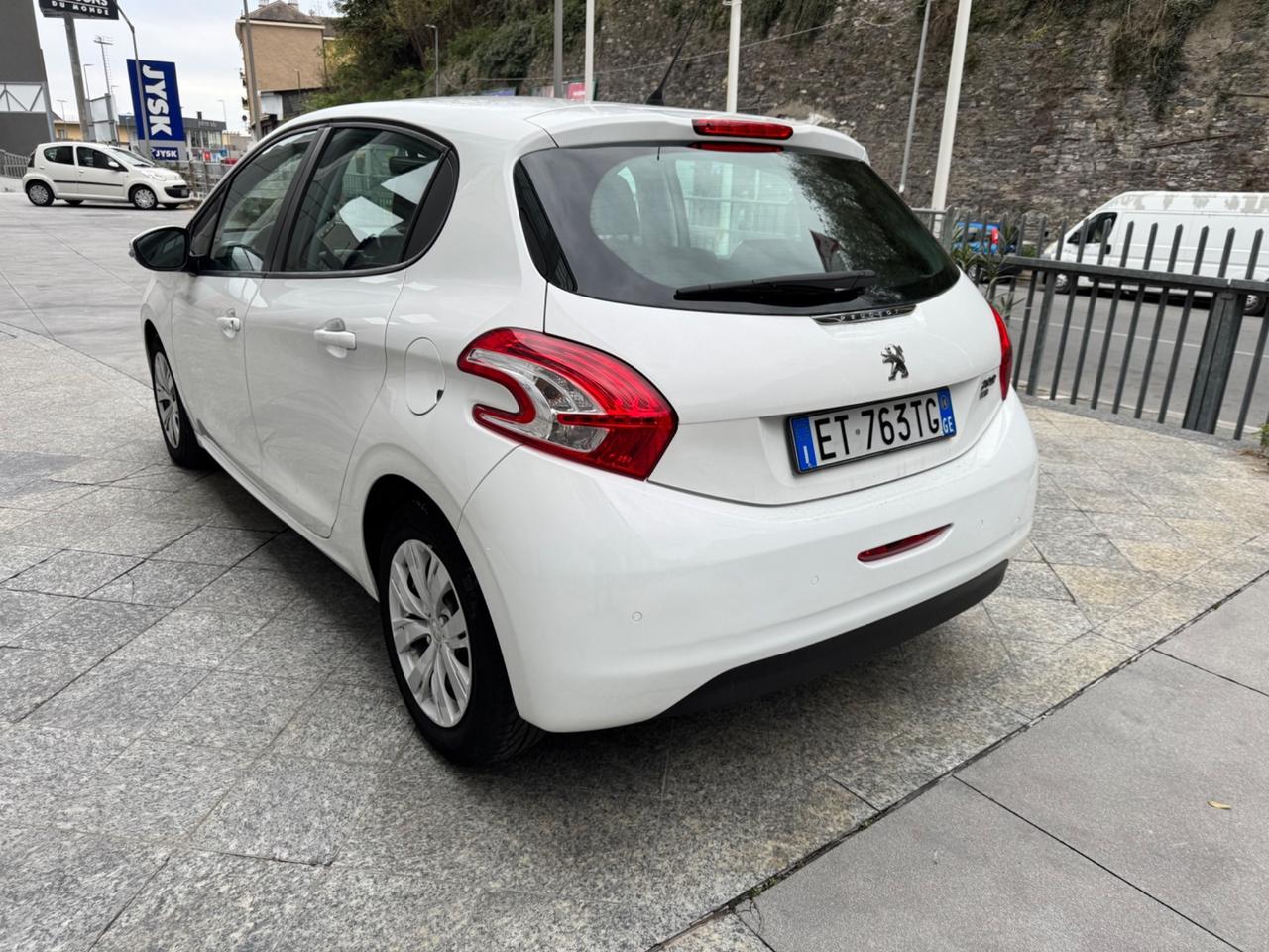 PEUGEOUT 208 1.6 HDI 92 CV NEOPATENTATI