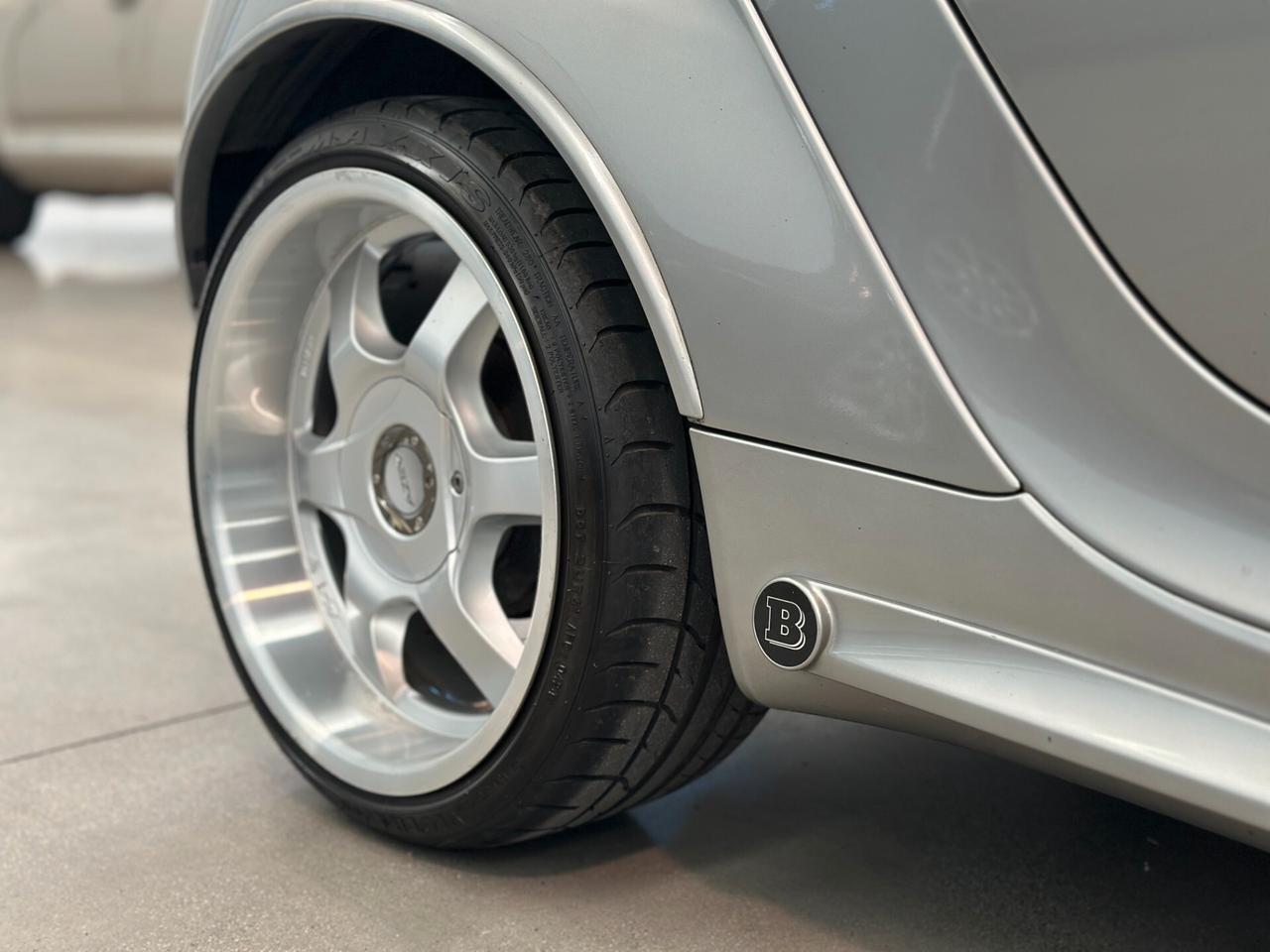 Smart ForTwo 1000 75 kW cabrio BRABUS 10TH Anniversary