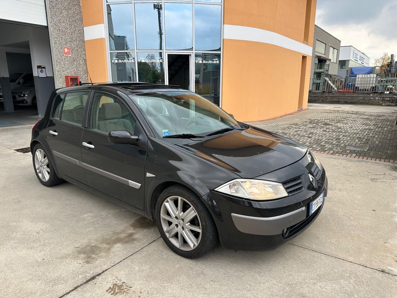 Renault Megane Mégane 1.9 dCi 5 porte Confort Authentique