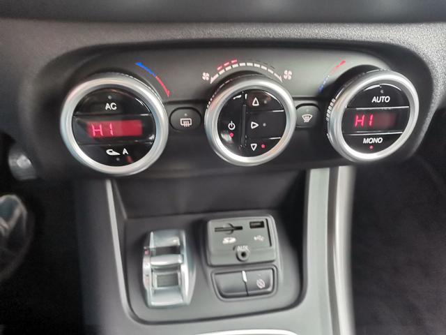 ALFA ROMEO Giulietta 1.6 JTDm-2 105 CV Distinctive