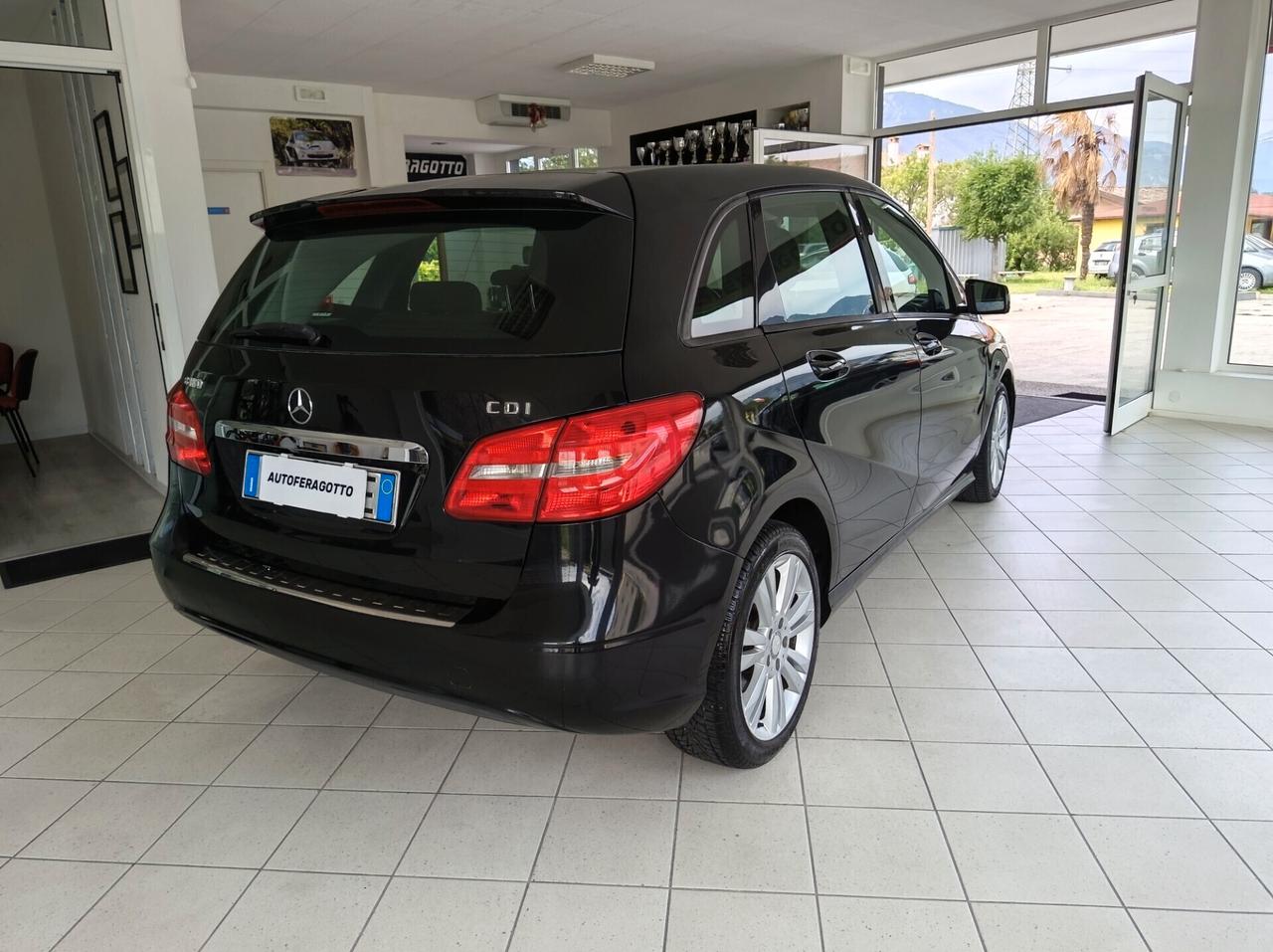 Mercedes B 180 CDI Executive "LEGGI"