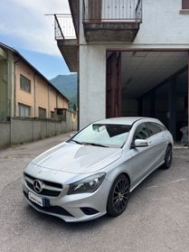 Mercedes-benz CLA 200 d Premium