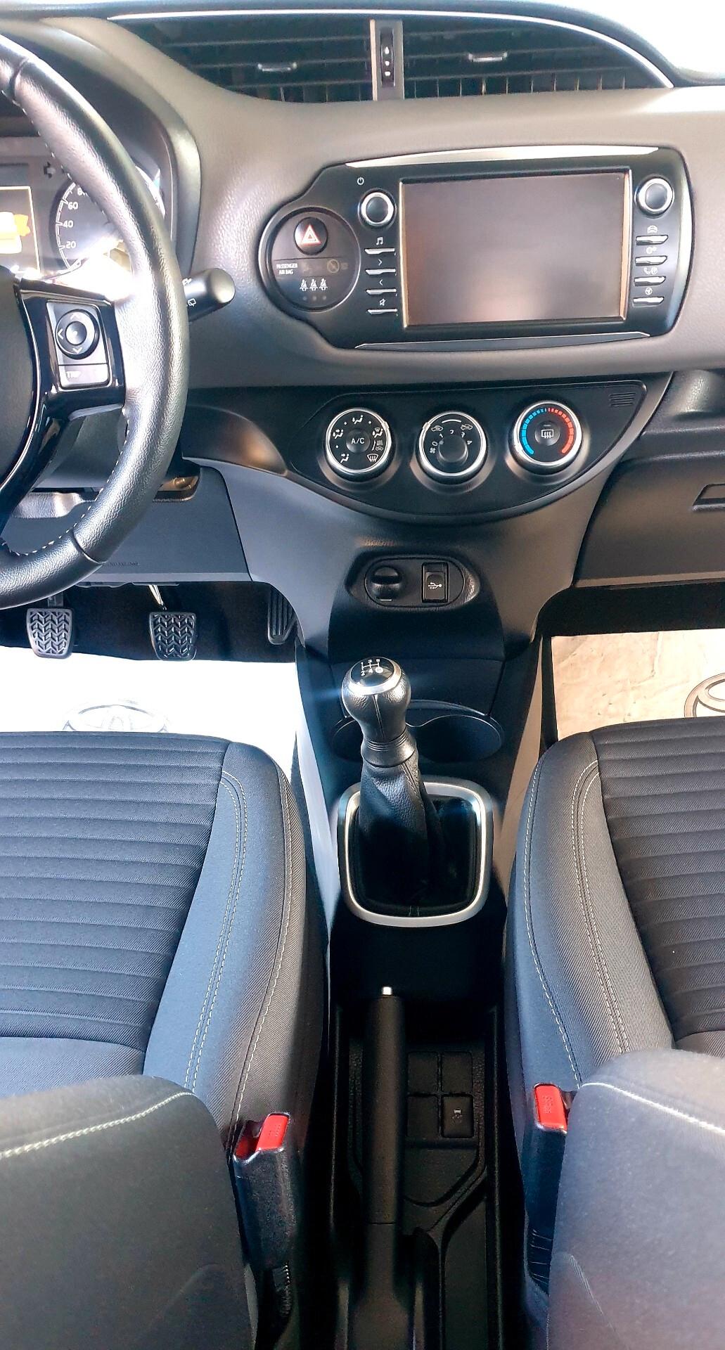 TOYOTA YARIS 1.0 BENZINA 2020 E/6 OK NEOPATENTATI