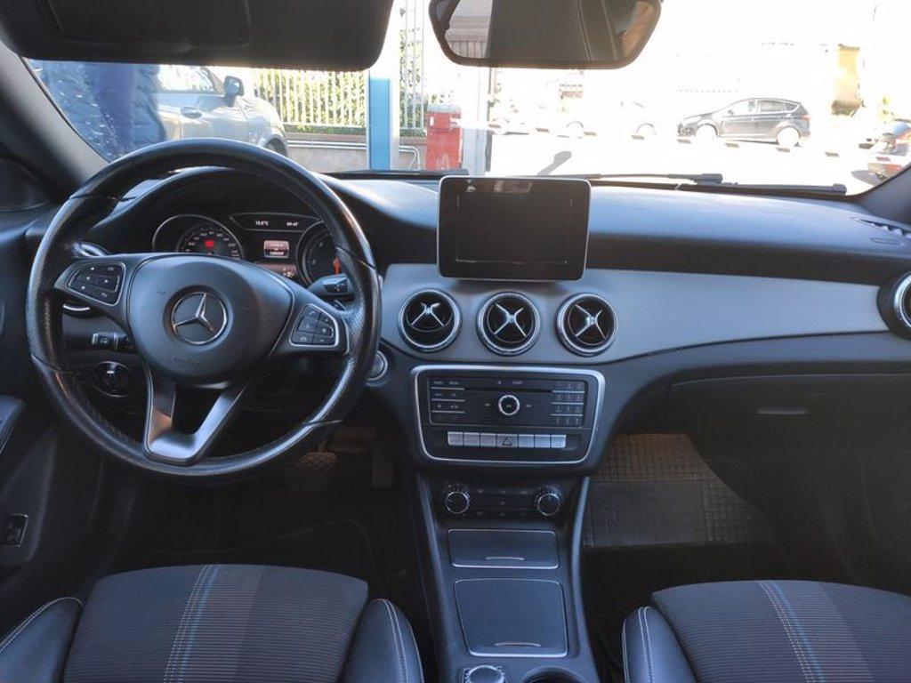 MERCEDES CLA 220 d S.W. Automatic Premium del 2017