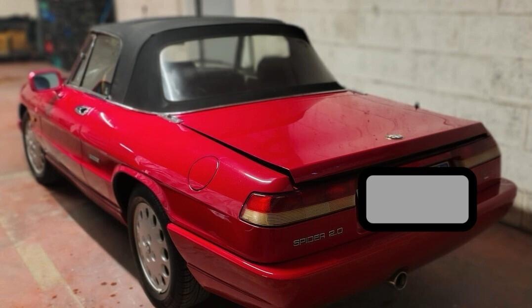 Alfa Romeo Spider 2.0i