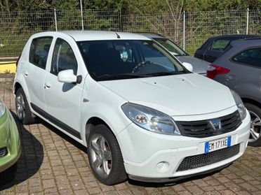 Dacia Sandero 1.2 16V GPL 75CV permute garanzia finanziamento