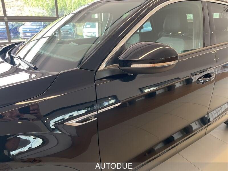 Volkswagen T-Roc 1.5 TSI ACT R-LINE DSG 150 CV