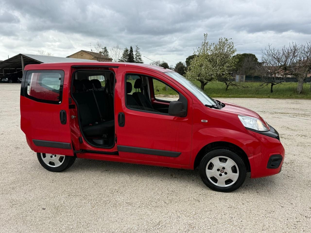 Fiat qubo 5posti 1.4 natural power EURO6 Uniproprietà