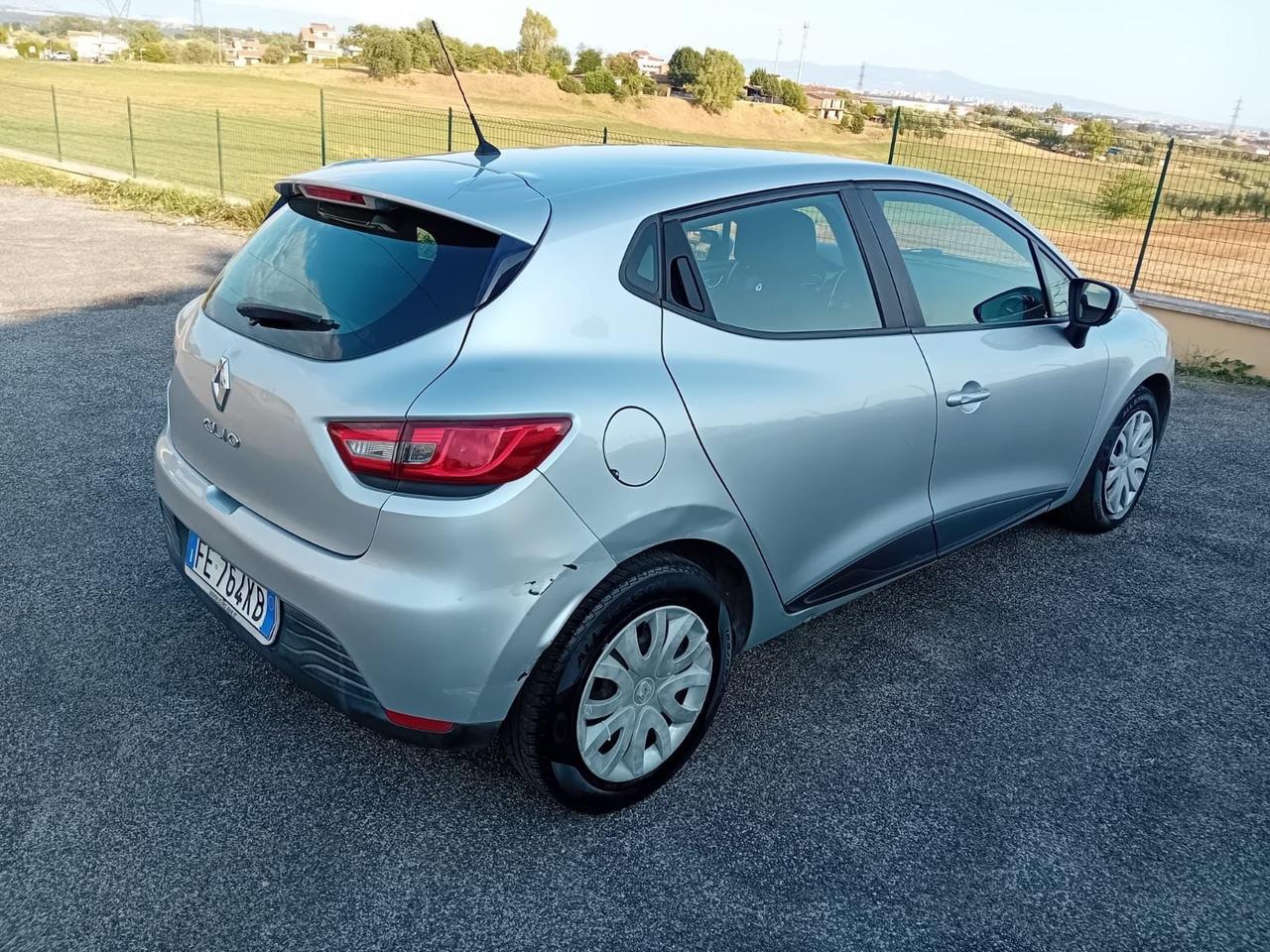 Renault Clio 1.2 75CV 5 porte Zen