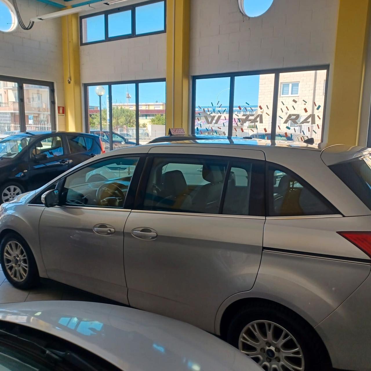 7 POSTI FORD C-MAX 1.6 TDI DISTRIBUZIONE FATTA