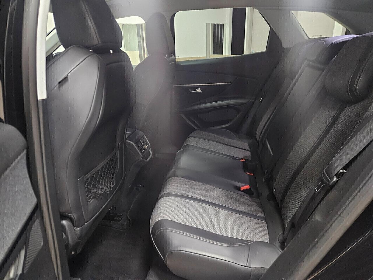 Peugeot 3008 BlueHDi 130 S&S Allure