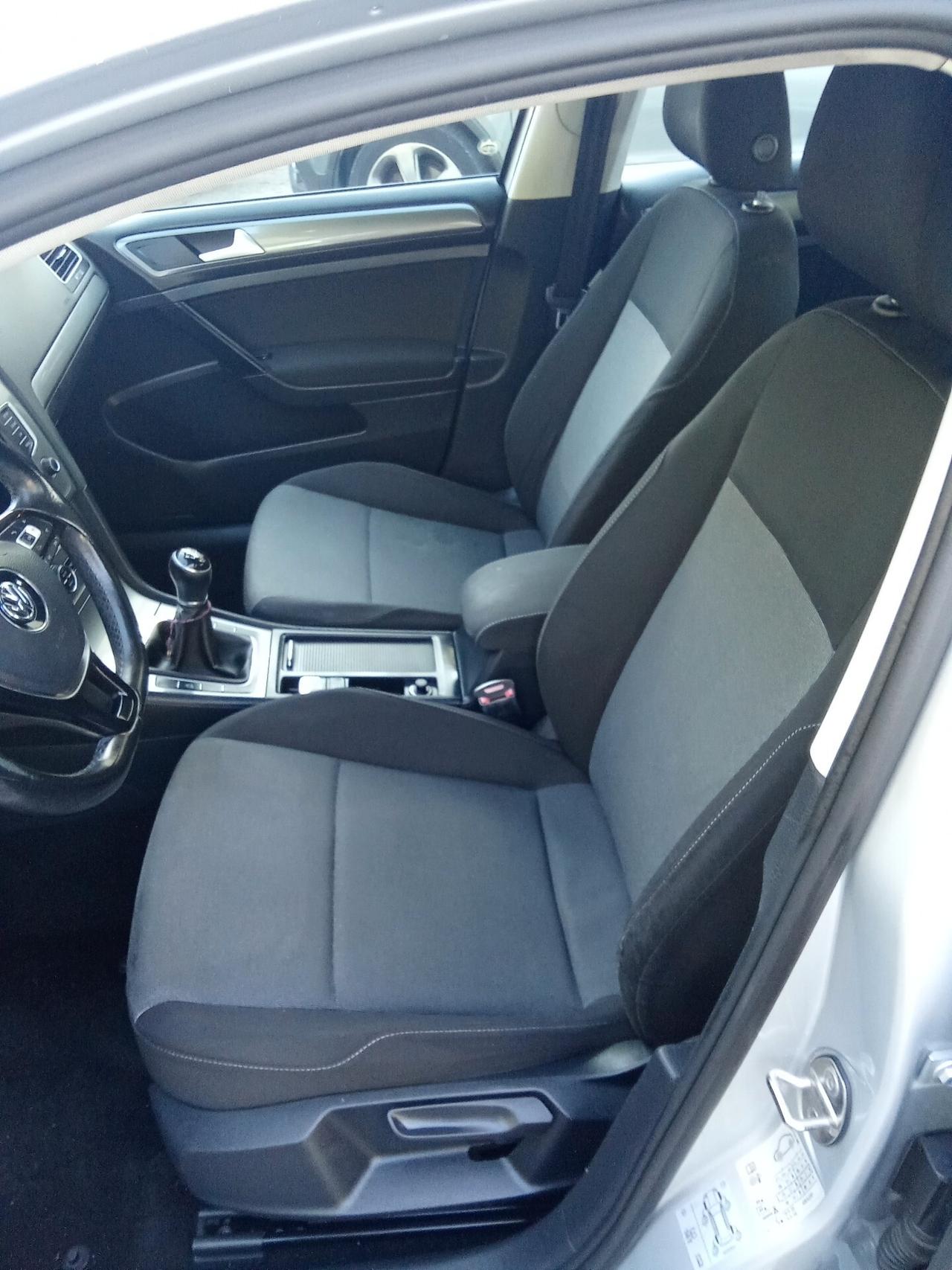 Volkswagen Golf 1.6 TDI 110 CV 5p. 11/015