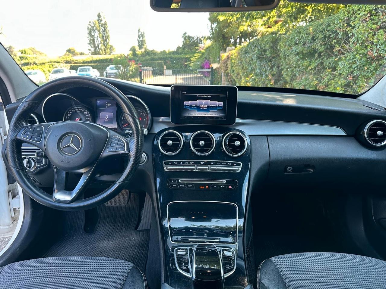 Mercedes-benz C 220 d S.W. Auto Exclusive NAVI - PELLE - TETTO PANORAMA - 7G TRONIC F1 LEVE AL VOLANTE