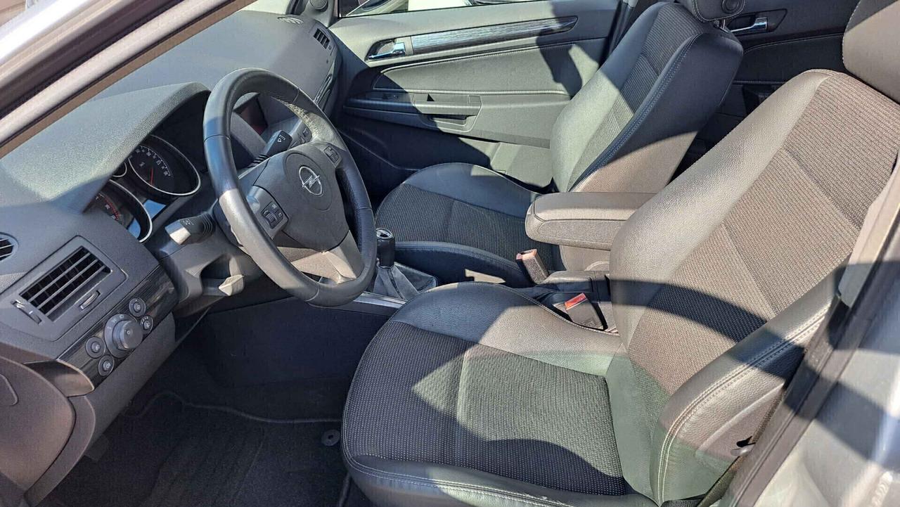 Opel Astra 1.6 Benzina Twinport Cosmo