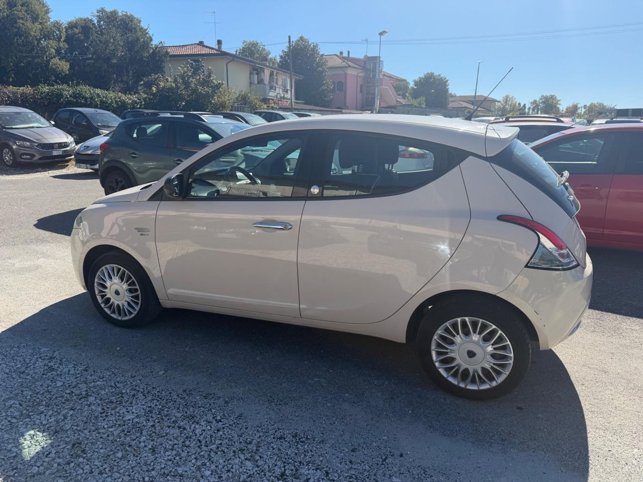 Lancia Ypsilon 1.2 69 CV 5 porte GPL Ecochic Gold