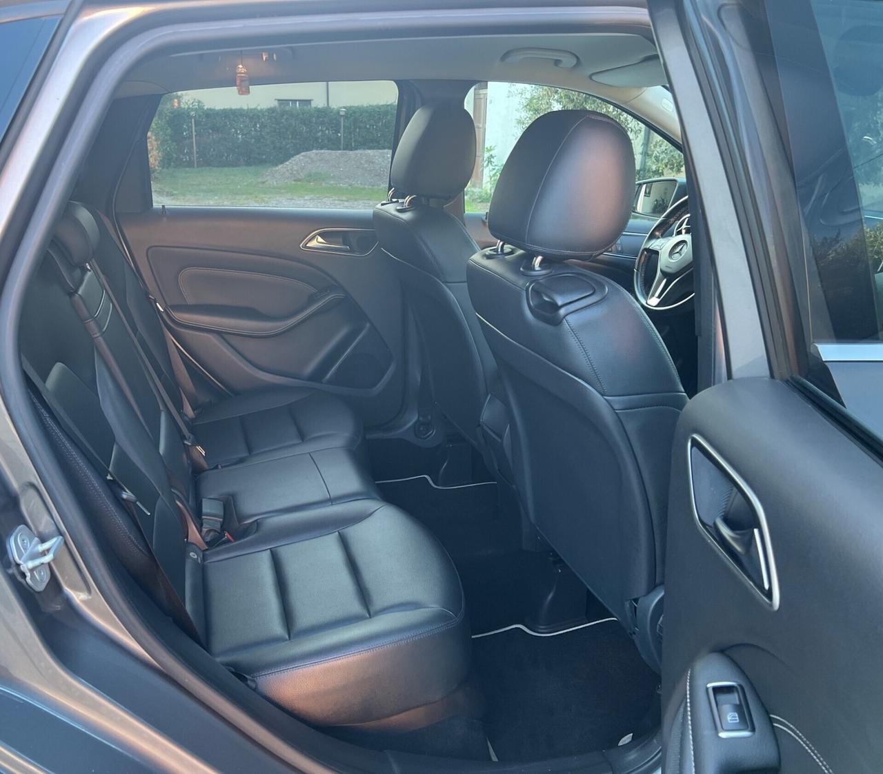 Mercedes-benz B 180 d Automatic AMG Line Advanced