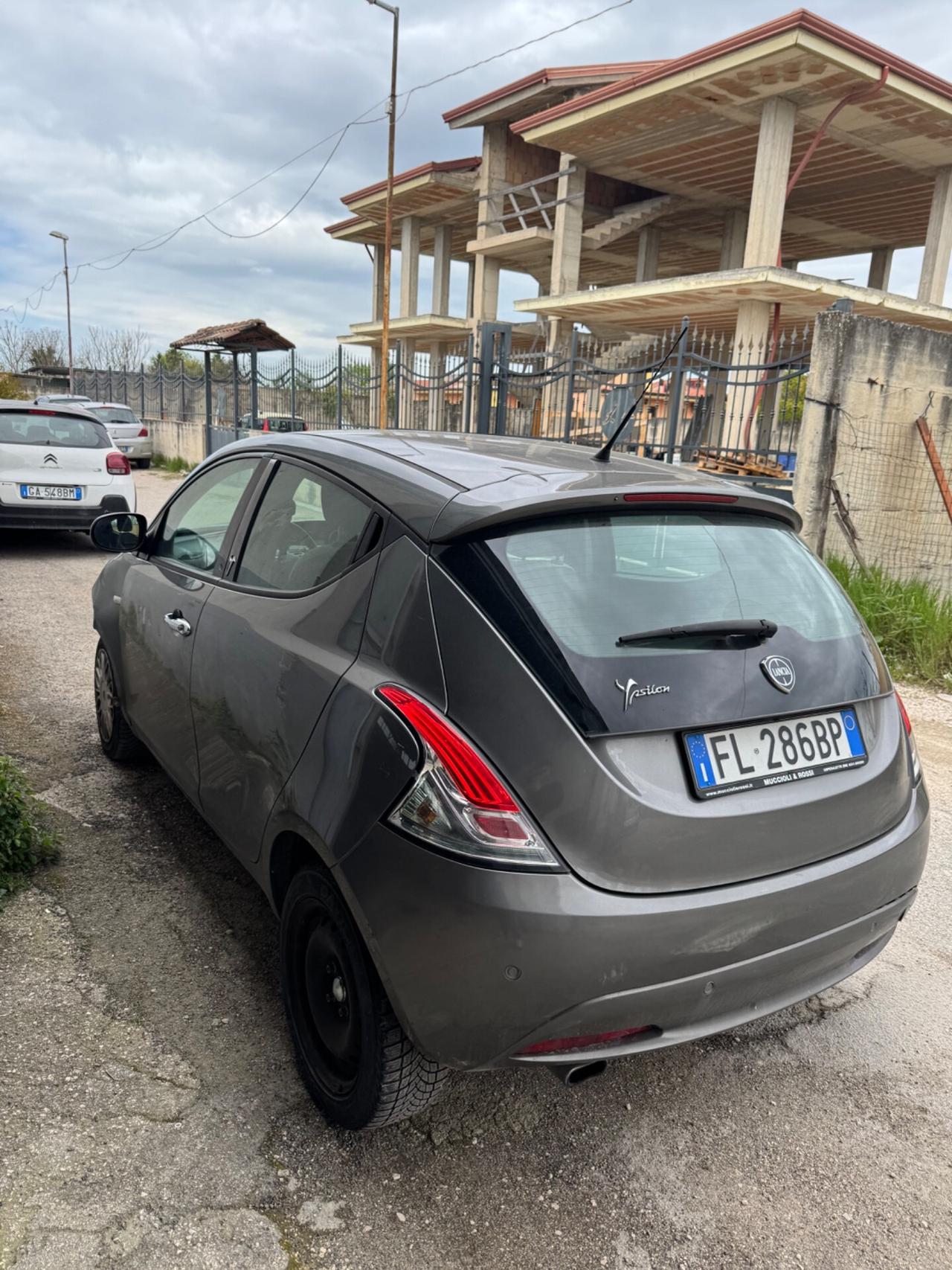 Lancia Ypsilon 1.2 69 CV 5 porte Platinum
