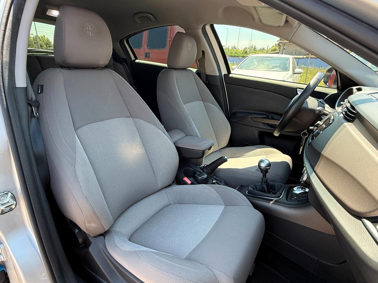 Alfa Romeo Giulietta 1.6 JTDm-2 105 CV Exclusive