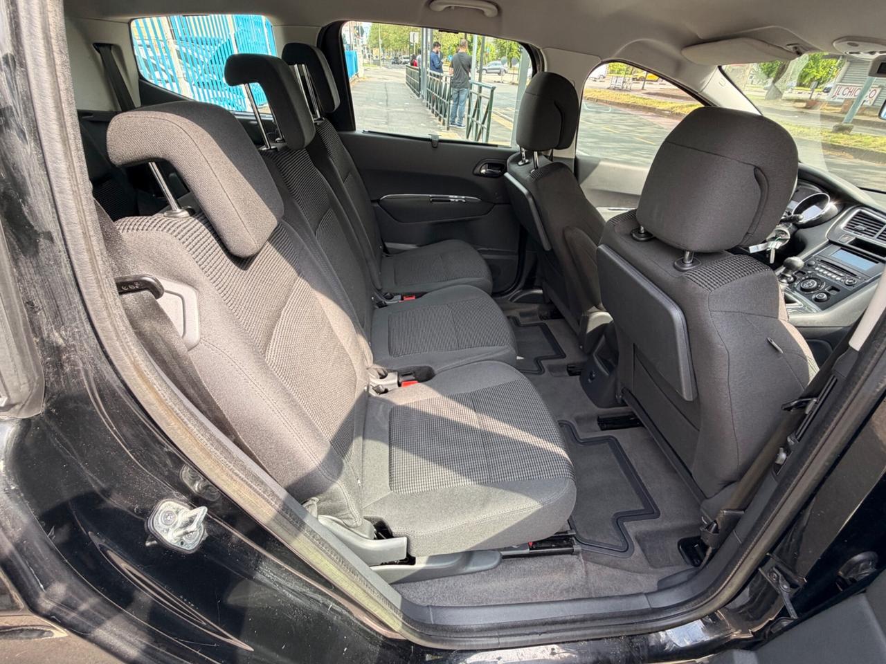 Peugeot 5008 1.6 HDi 112CV 7 Posti 2012