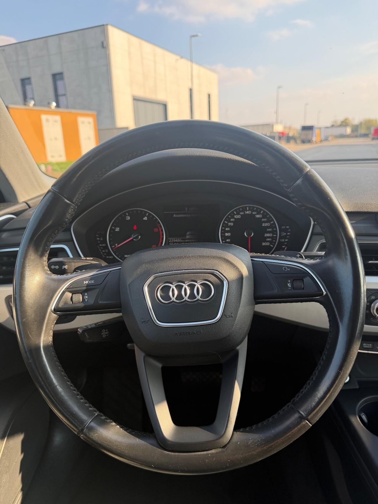 Audi A4 Avant 2.0 TDI 190 CV ultra Business Sport