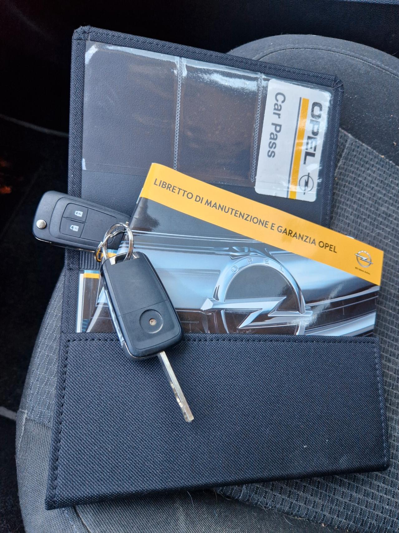 Opel Insignia 2.0 diesel 140CV - Station Wagon