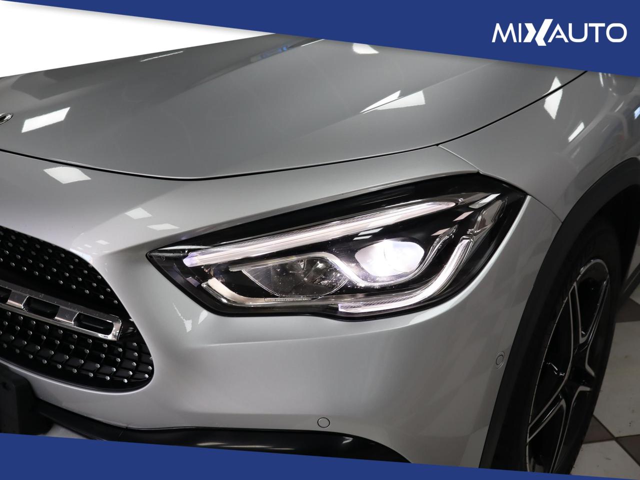 Mercedes-Benz GLA 200 D Premium AUTO