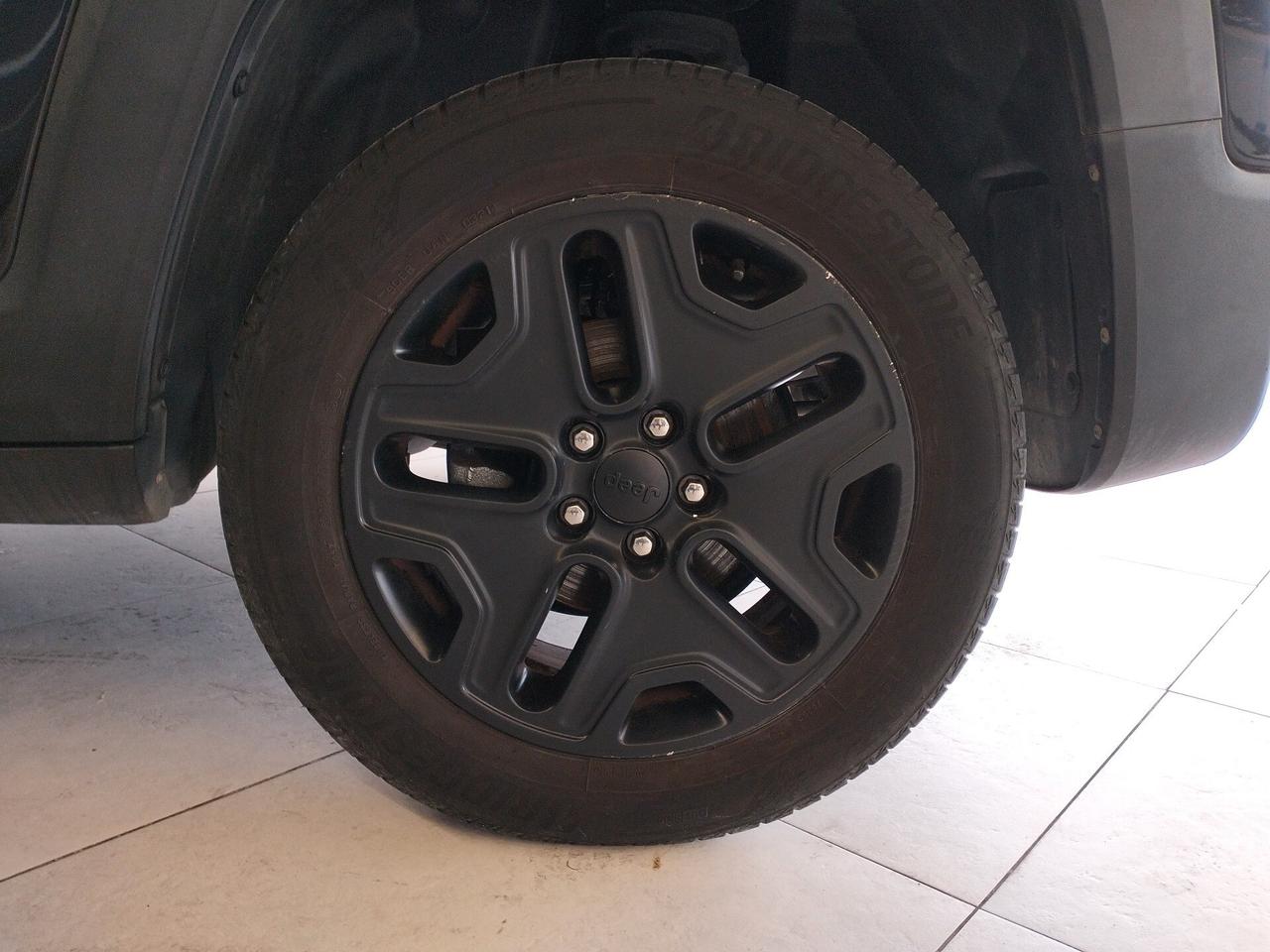 Jeep Renegade 2.0 Mjt 4WD Night Eagle - NEOPATENTATO