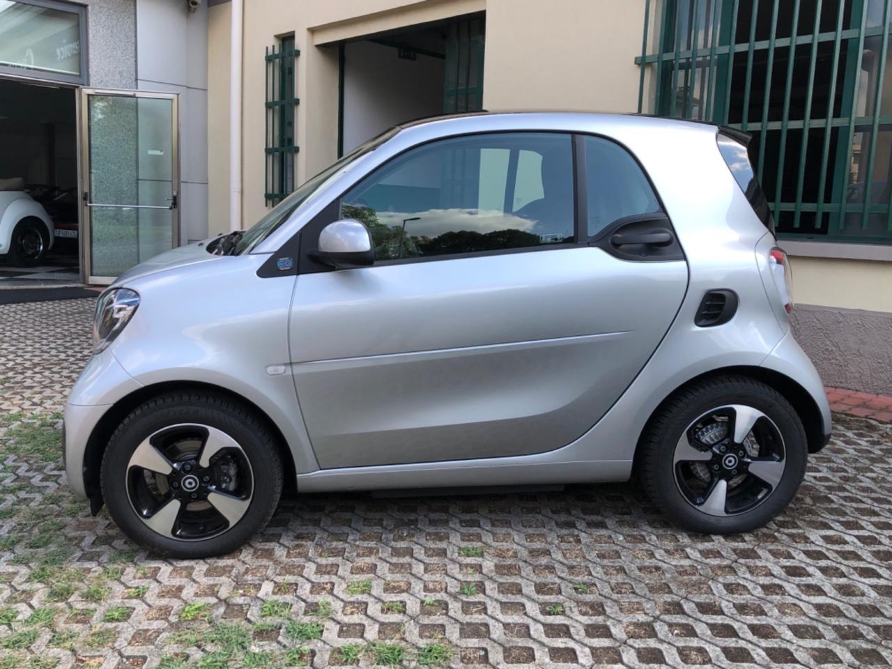 Smart ForTwo SMART FORTWO EQ PASSION FULL LED/CAMERA/NAVI/CARPLAY/PANORAMA