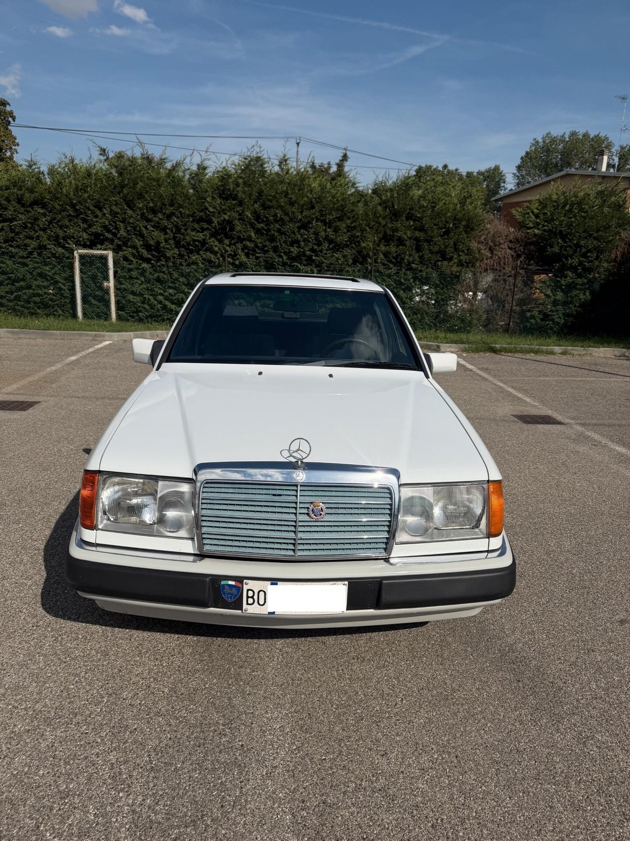 Mercedes-Benz E 200 2.0 GPL - CERTIFICAZIONE ASI - OTTIME CONDIZIONI -